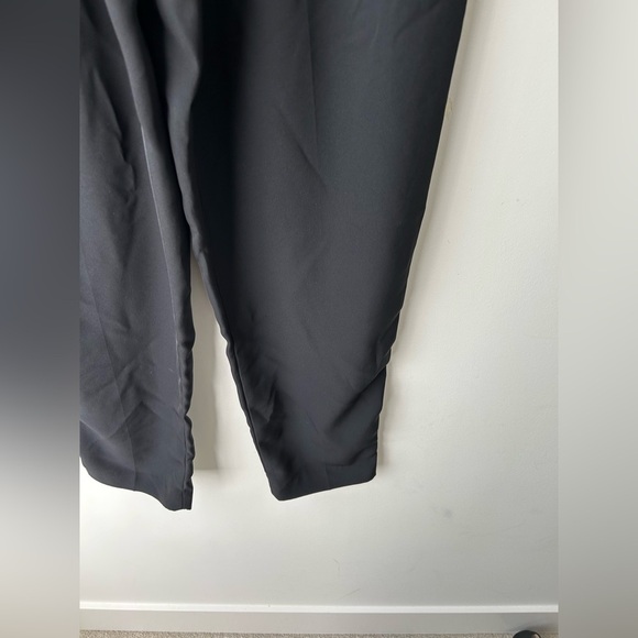 Uniqlo ezy relax fit ankle black
Pant - Picture 3 of 10